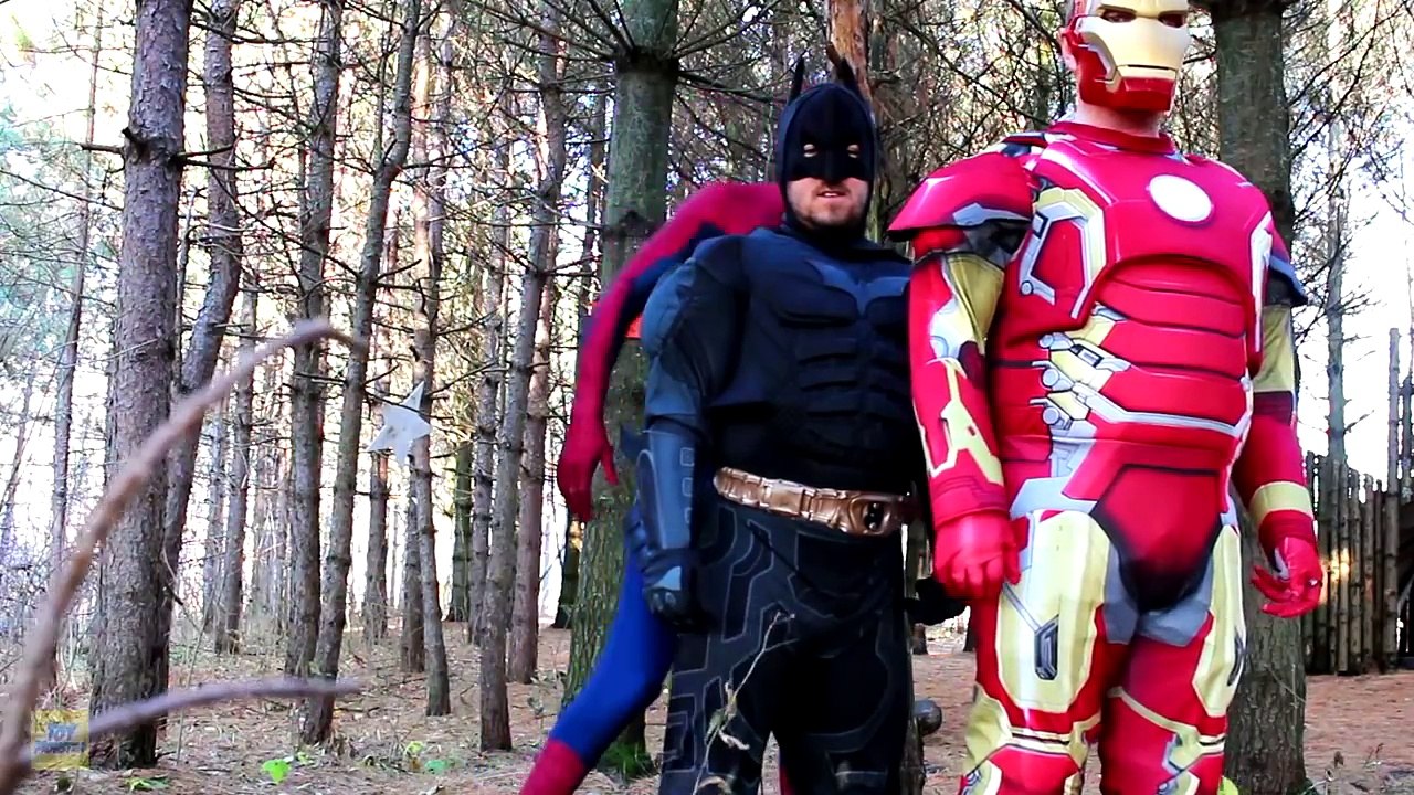 Spiderman vs Carnage Vs Batman with Santa Claus in Real Life! Superhero Battle Movie!