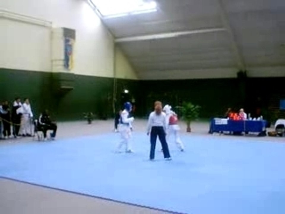 TAC Taekwondo - Corentin en bleu