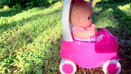 Lil Cutesies Baby Dolls Race Outdoor Adventure Playing in Doll Car and Babies Roller Coaster