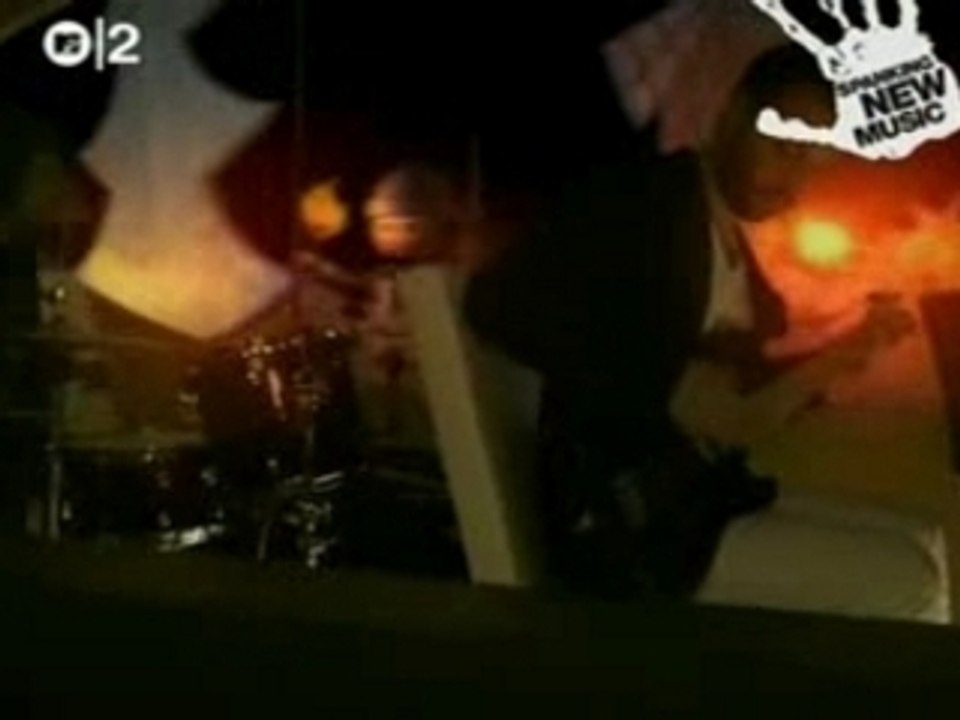 Muse - Invincible