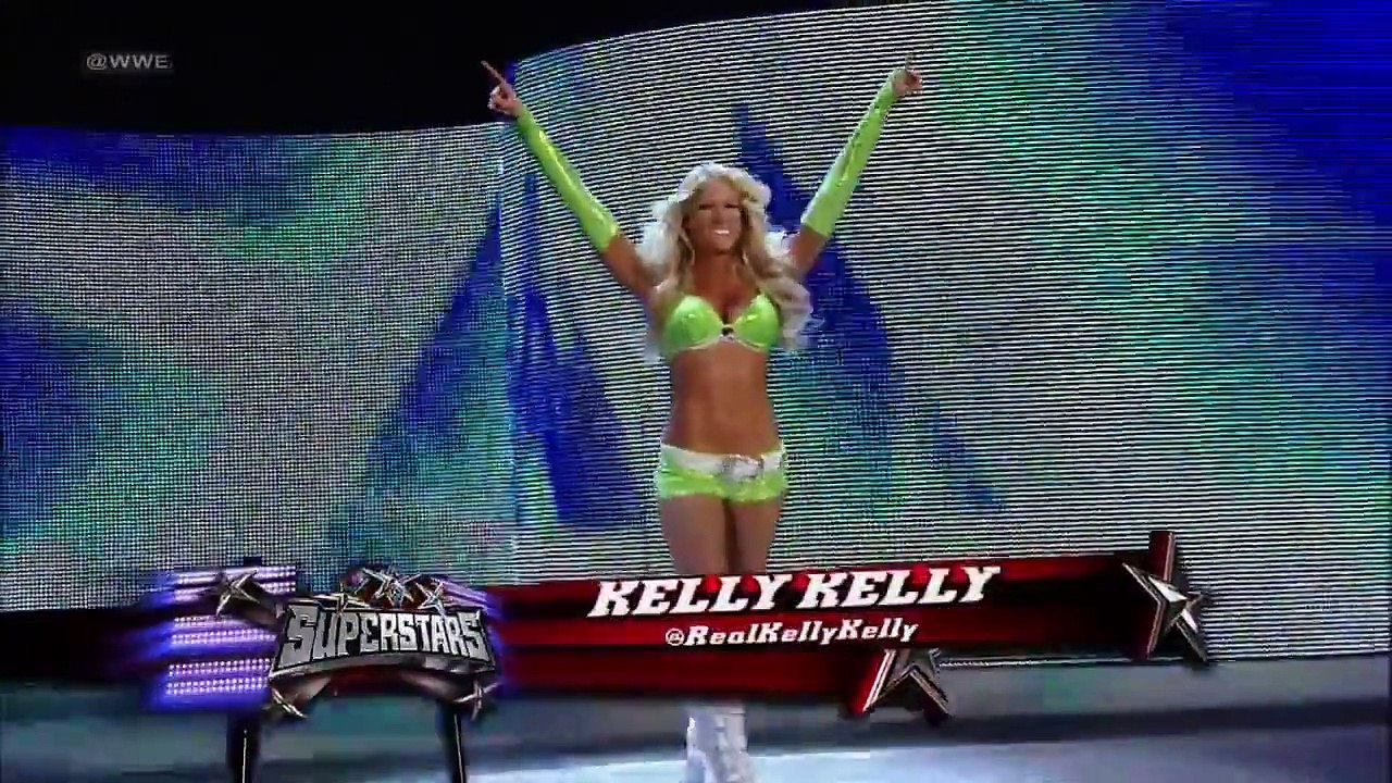 WWE Maxine vs. Kelly Kelly show