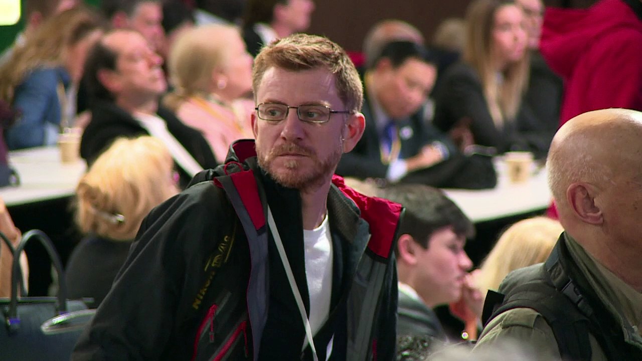 Les Républicains: Sarkozy clôture le Congrès national du parti