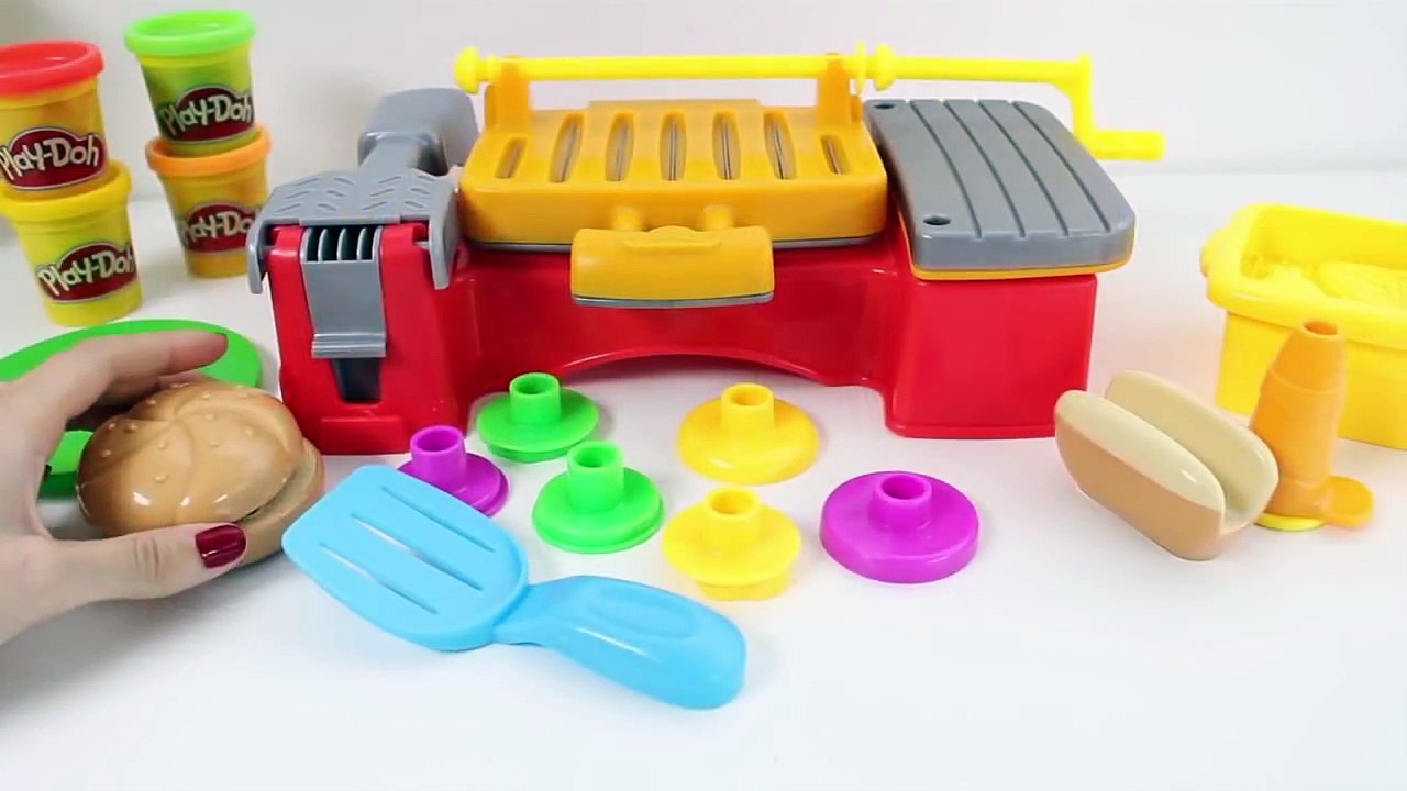Play Doh Cookout Creations New Playdough Grill Makes Play-Doh Hotdogs Hamburgers Kabobs