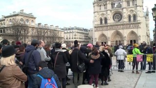 Attacks cast pall over Notre Dame Christmas mass in Paris