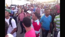 Centenas de pessoas disputam vagas em processo seletivo de empresa na Serra