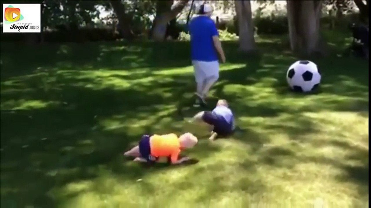 Funny Videos ☆Stupid people doing stupid things Compilation ☆ June 2015 -