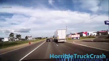 [TRUCK CRASH] #9 2 Trucks HORRIBLE crash