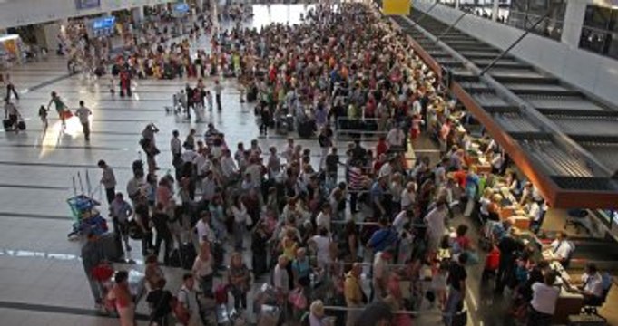 Turizm Yatırımcıları Derneği: Yurt Dışına Tatile Gidişler Yasaklansın