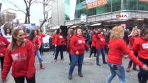 Ankaralı Kadınlardan Taciz ve Tecavüzlere Danslı Protesto