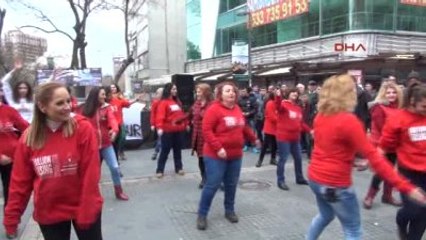 Ankaralı Kadınlardan Taciz ve Tecavüzlere Danslı Protesto