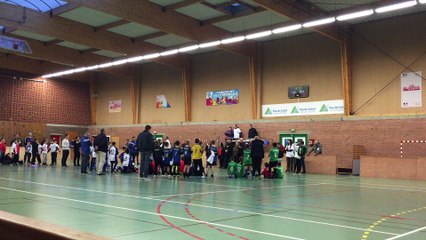 14/02/16 : U11 à Achicourt (remise de la coupe à Enzo)