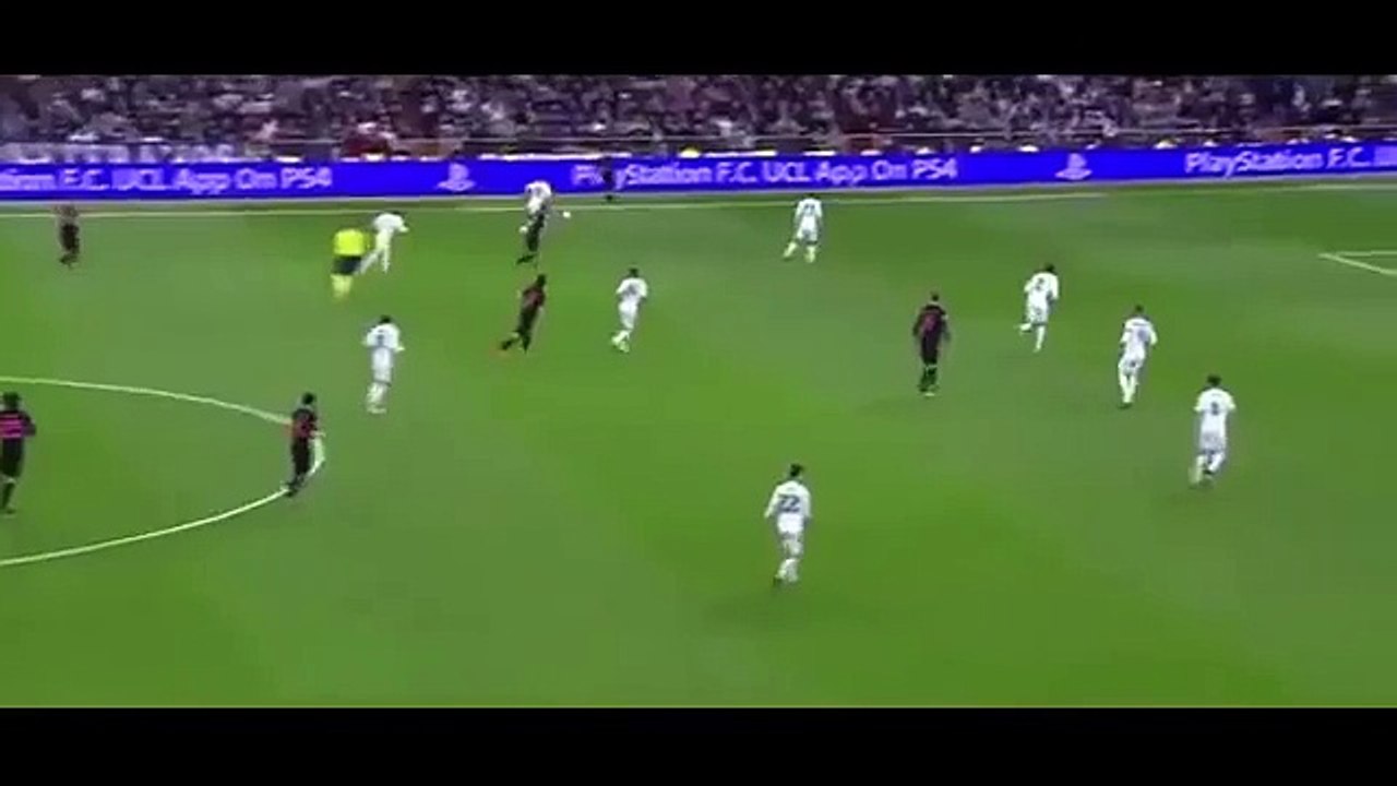 Real Madrid - PSG Maçını Anlatan Çinli Spiker Yayın Sırasında Horul Horul Uyudu