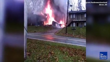 Snapchat Yaptığı Sırada Karşı Evin Üzerine Uçak Düştüğünü Gören Kadının Şok Geçirdiği O An!