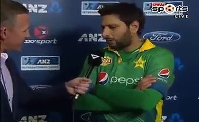 Post match interview : Shahid Afridi's confidence   and his sweet daughter AMRA