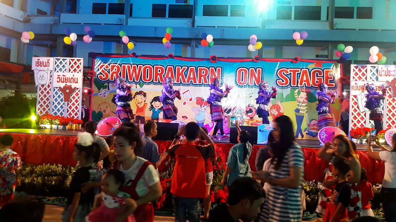 SRIWORAKARN ON STAGE 2016 โรงเรียนศรีวรการ ป.6/2 จั๊กกิมกับต๊กโต