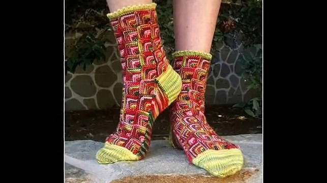 Отличные вязаные носки