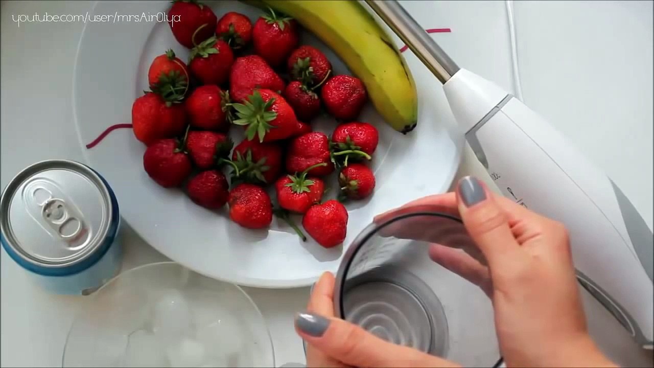 Как приготовить КЛУБНИЧНЫЙ СМУЗИ - Smoothie