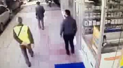 Bacaklarına kurşun yağdırıp kaçtı