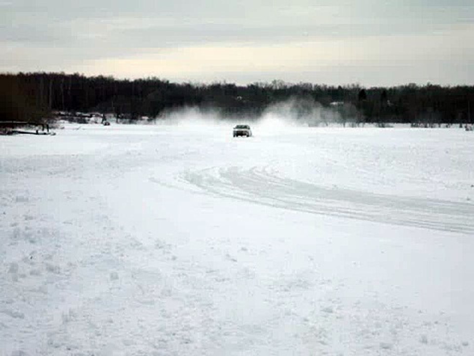 Экстремальное вождение в зимний период !(3)
