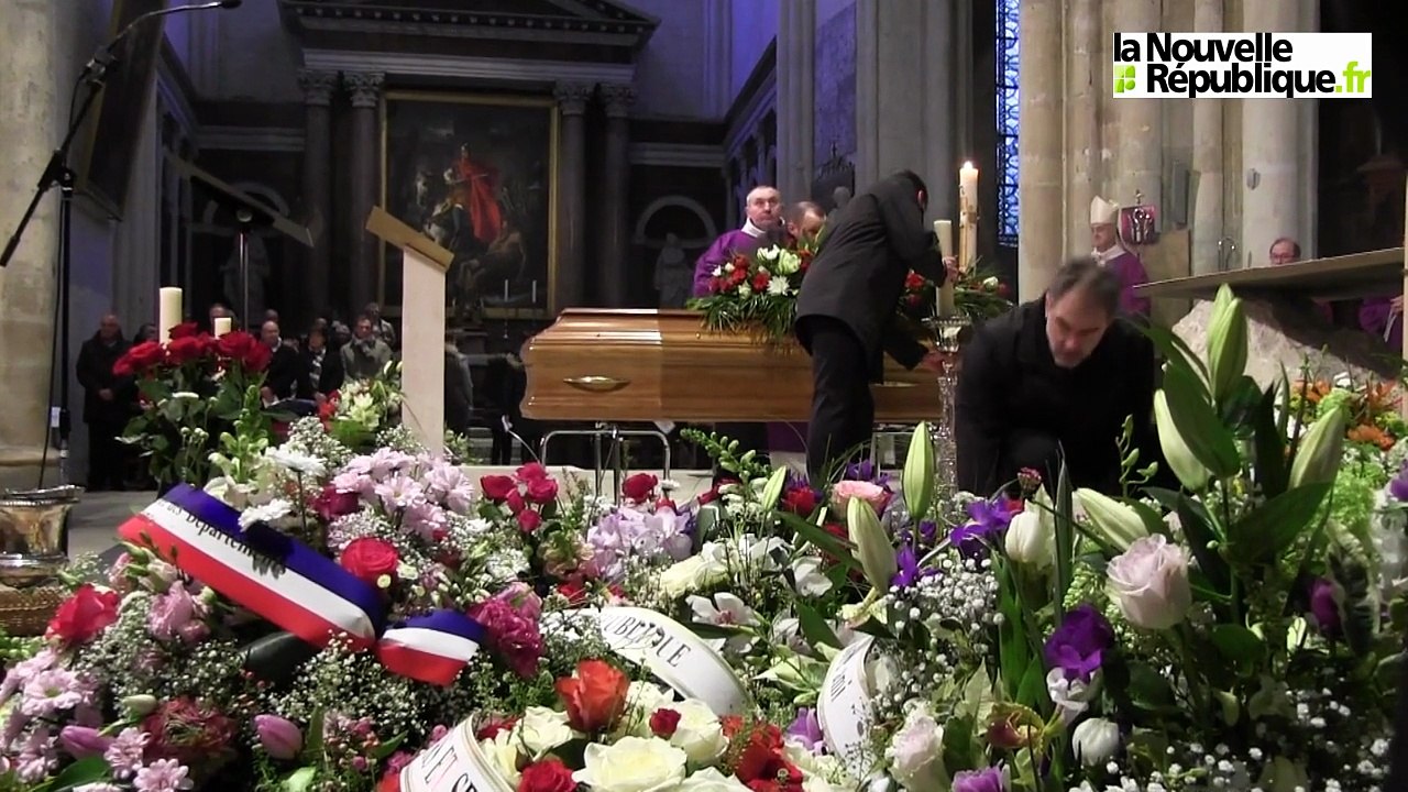 VIDEO. Tours : 1.600 personnes aux obsèques de Jean-Yves Couteau