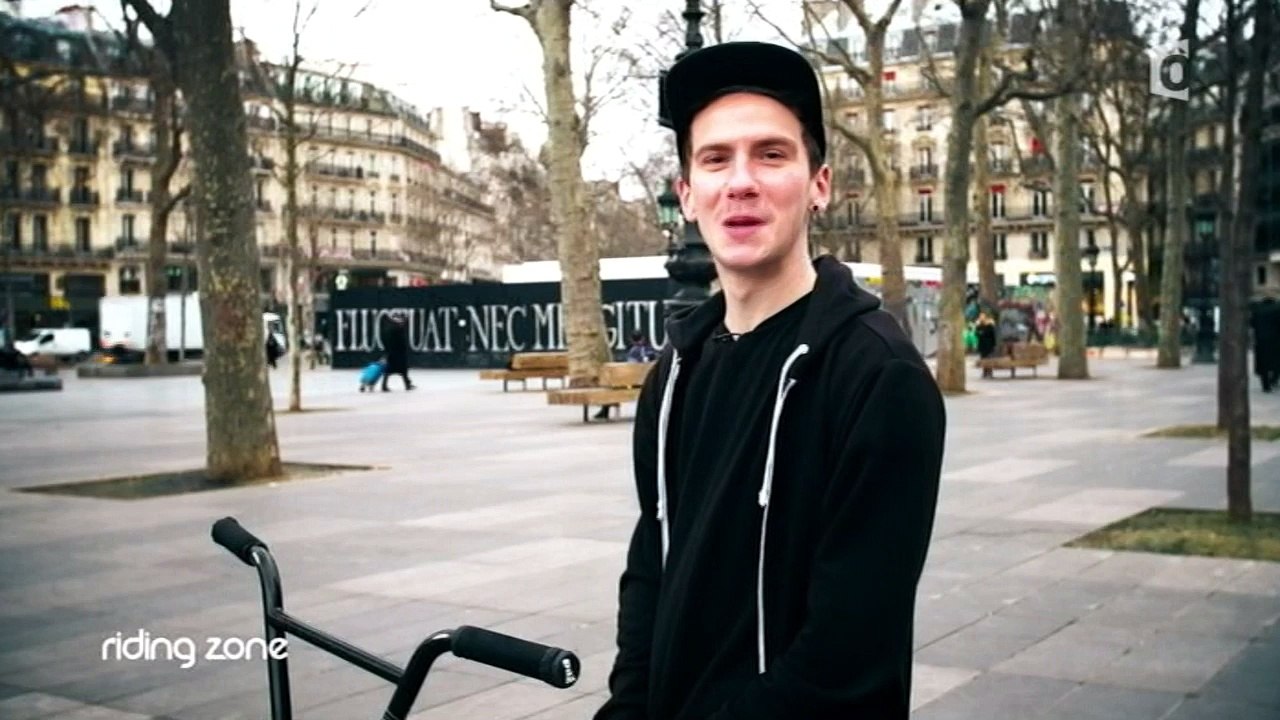 Tricks Slow-Motion : Le Time Machine par Melvin Masson - #RidingZone