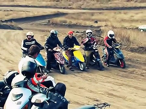 Хонда ДИО Гонки на скутерах по кросовой трассе