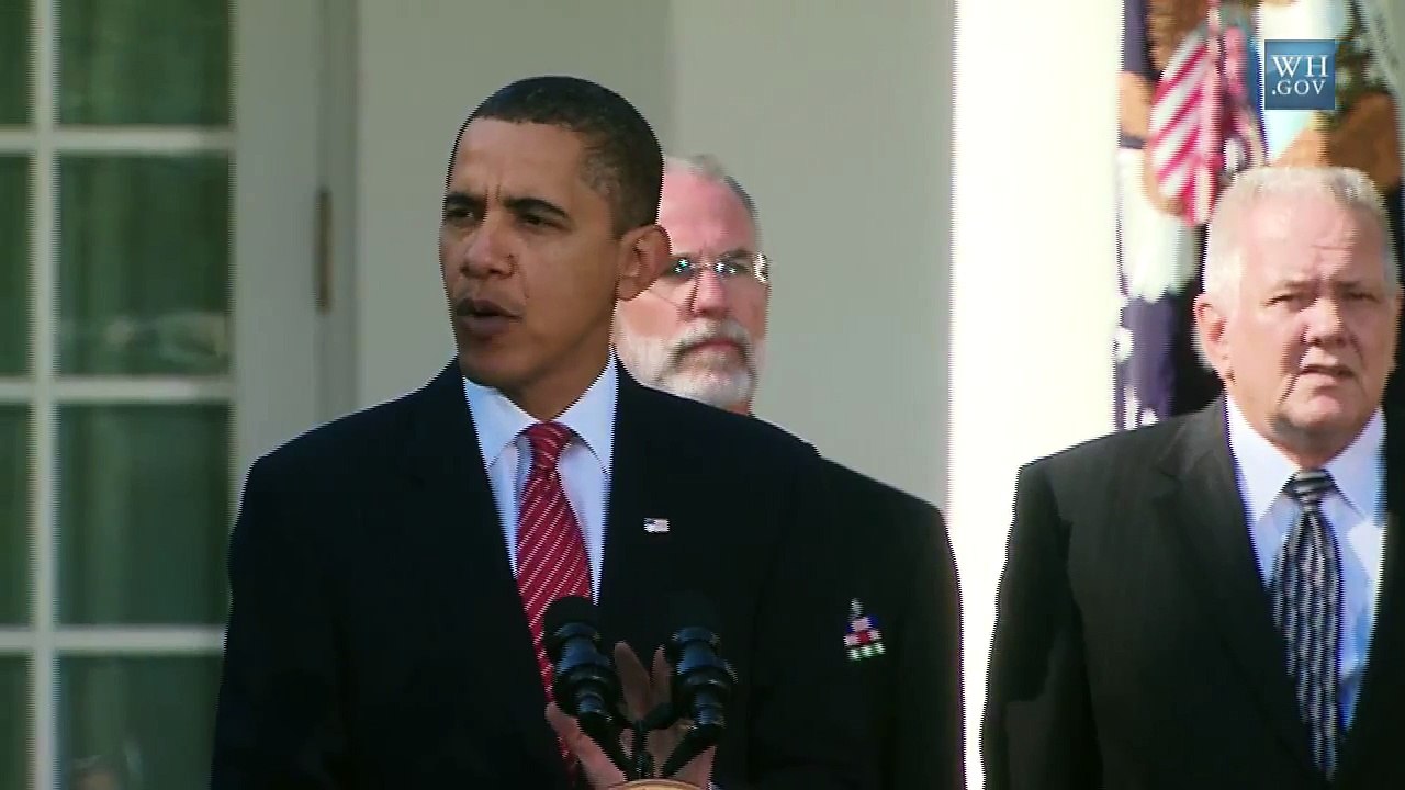 OBAMA gives OBAMA AWARD to John Poindexter, Man Who Found Antonin Scalia WITH PILLOW OVER HEAD