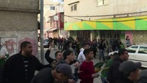 صدامات عنيفة بين شبان فلسطينيين وجنود اسرائيليين في رام الله