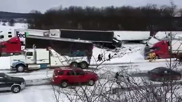 В Пенсильвании столкнулись 50 автомобилей