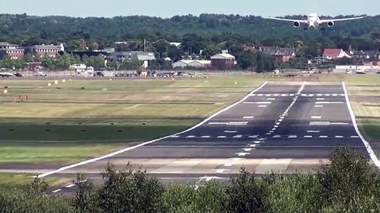 Airbus A400 Does Impressive 120 Degree Wingover.