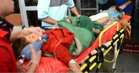 BM: Suriye'de Okul ve Hastanelere Saldırılarda 50 Kişi Öldü