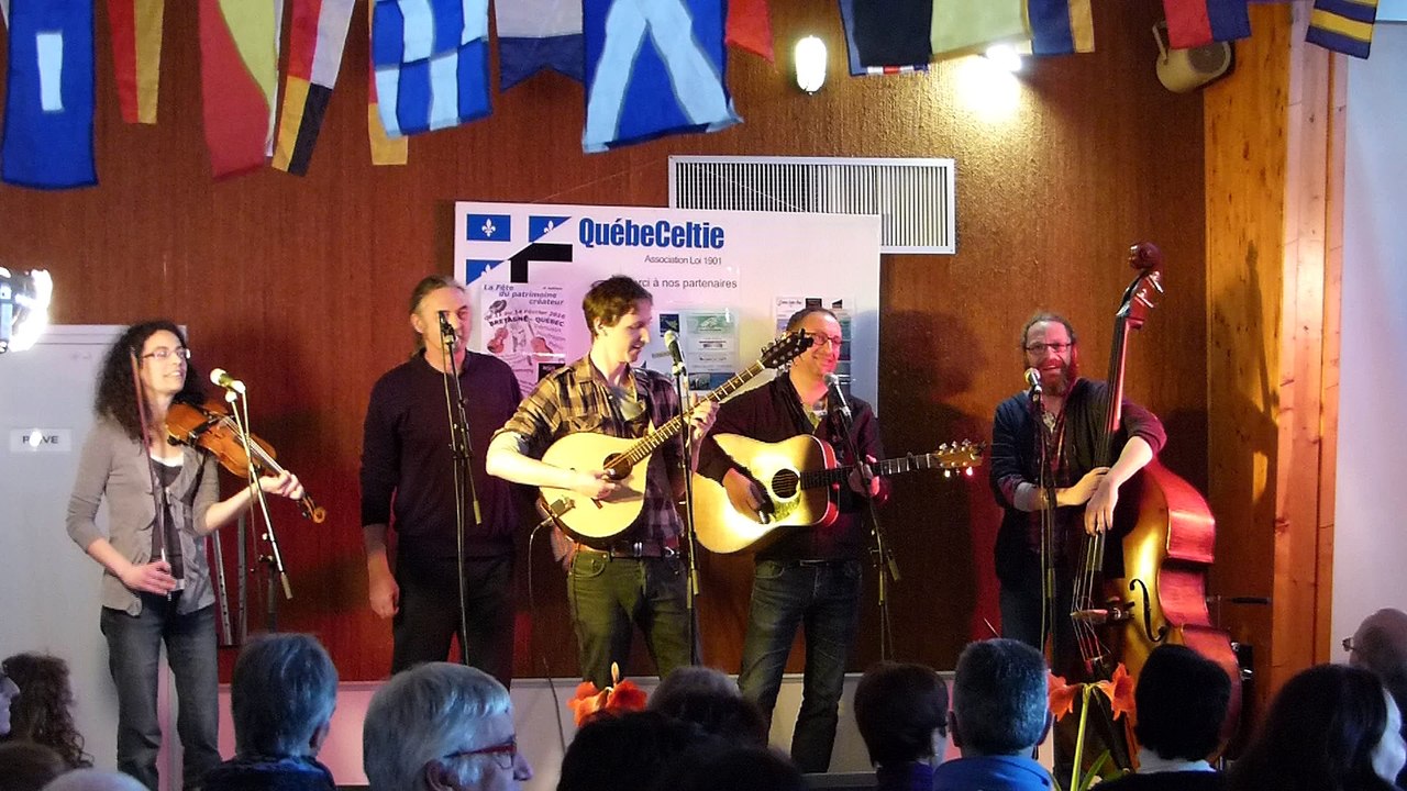 Lan Mara - Tell God and the Devil