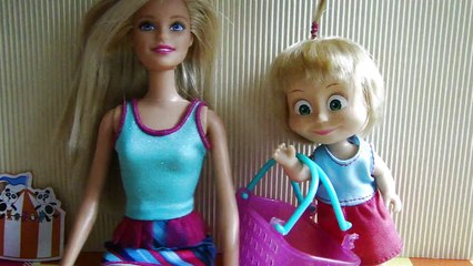 Мама Барби, Маша и Медведь. Серия 1. Ягодки