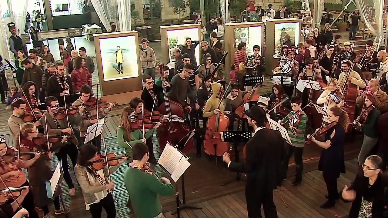 Tchaikovsky's Sleeping Beauty Flash Mob in Jerusalem