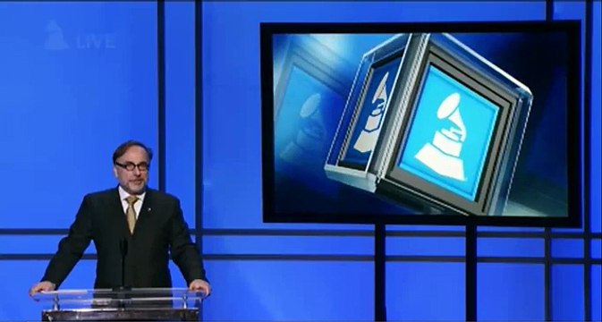 TAYLOR SWIFT react to winning Best Pop Vocal Album @ the 58th GRAMMY Awards 2016 Premiere Ceremony -