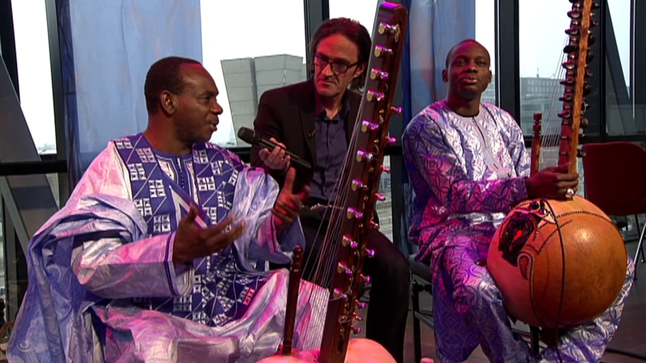 Toumani & Sidiki - interview (live @Bimhuis Amsterdam)
