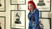 Lady Gaga arrive Grammy Awards 58th Red Carpet 2016 look David Bowie -