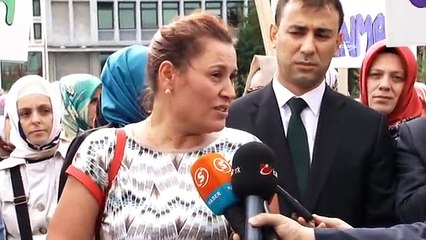 Bayramda duvarı yıkılan kolejin velileri eylem yaptı