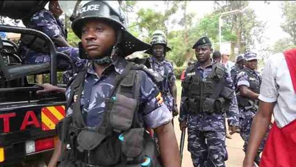 La policía ugandesa utiliza munición real contra una protesta de la oposición