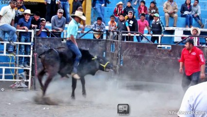 SUPER JARIPEO NO APTO PARA CARDIACOS CON LAS MEJORES MONTAS CAIDAS TOROS Y JINETES BATALLA CAMPAL FEBRERO 2016
