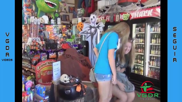 Videos of Scares humorous, funny to die laughing Compilation - part 11