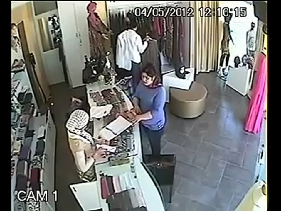 سرقة جهار في النهار