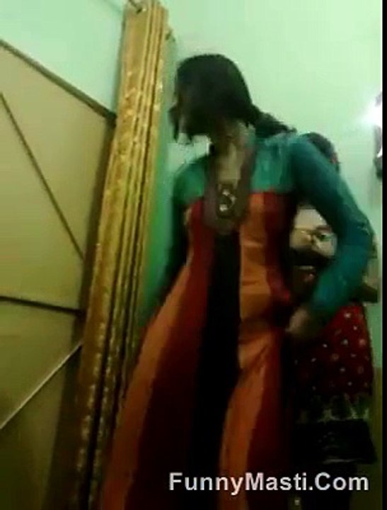 Thumka Laga Smoking Desi Girl Dancing In Room
