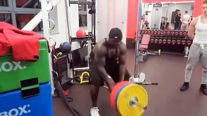 Dev golcüden güç gösterisi!