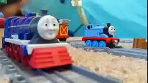 Thomas The Train Magnetic Thomas and Friends Hank the American Train on Take n Play set