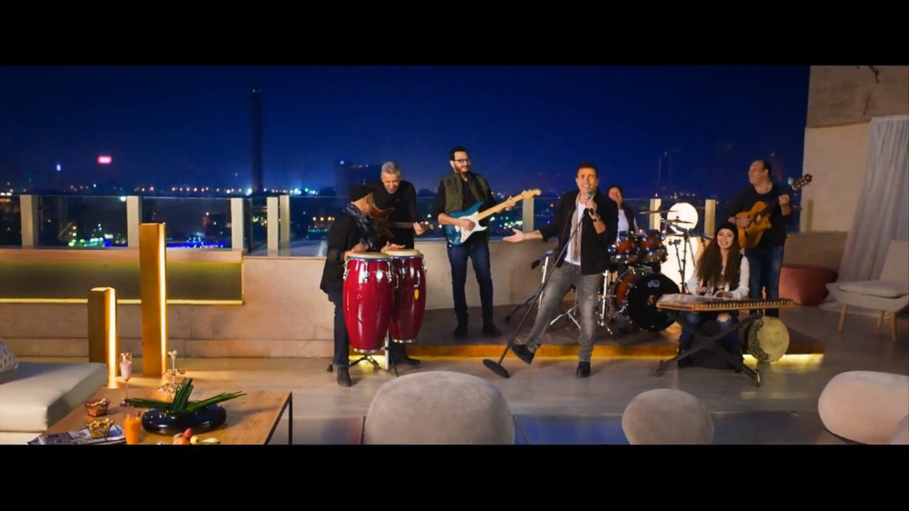 Amr Diab - Al Qahira "Cairo" (Ft. Mohamed Mounir عمرو دياب - القاهرة (مع محمد منير HD