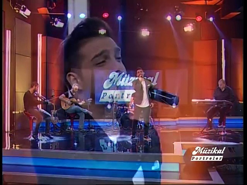 Bahtiyar Özdemir - Yangın Yeri (Canlı Performans)