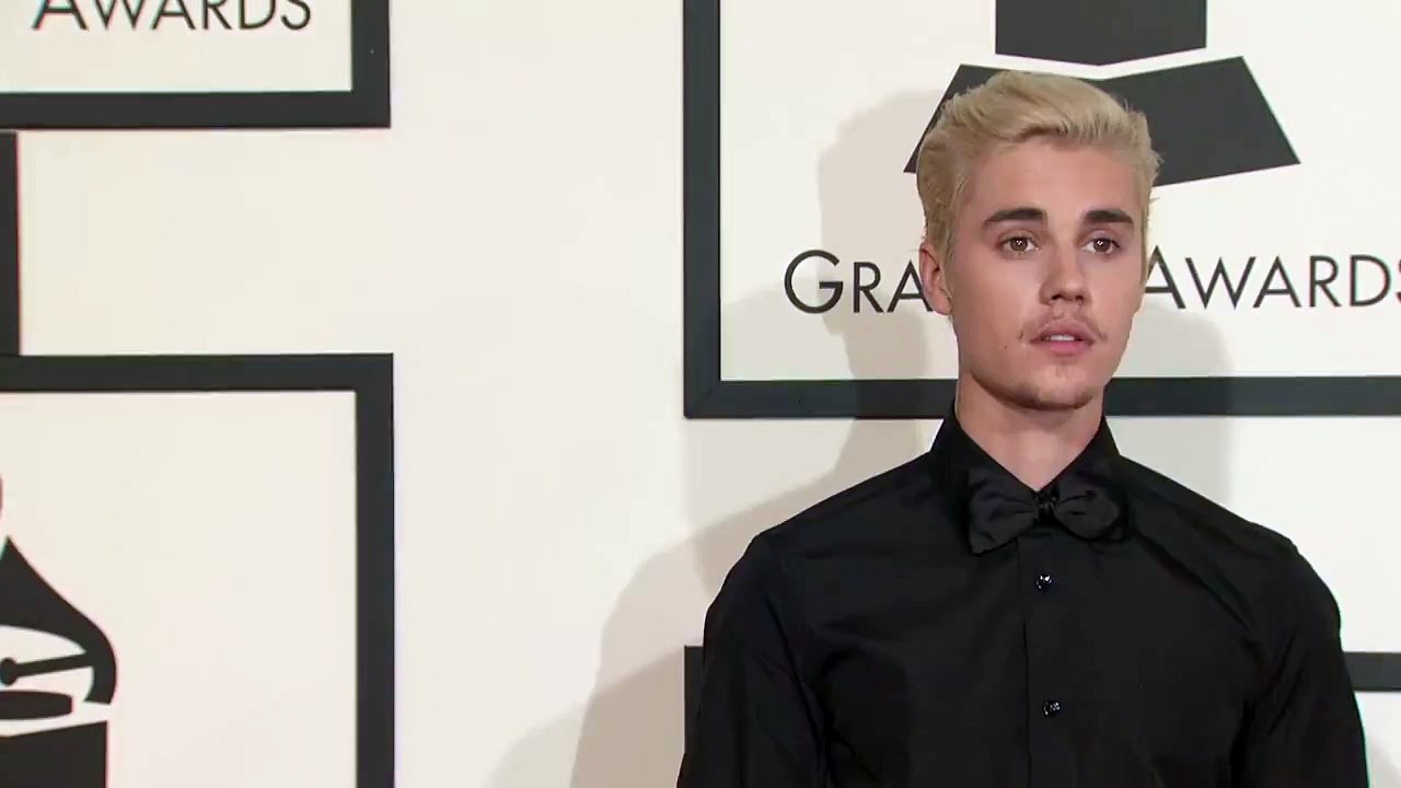 Justin Bieber _ Fashion Cam _ 58th GRAMMYs