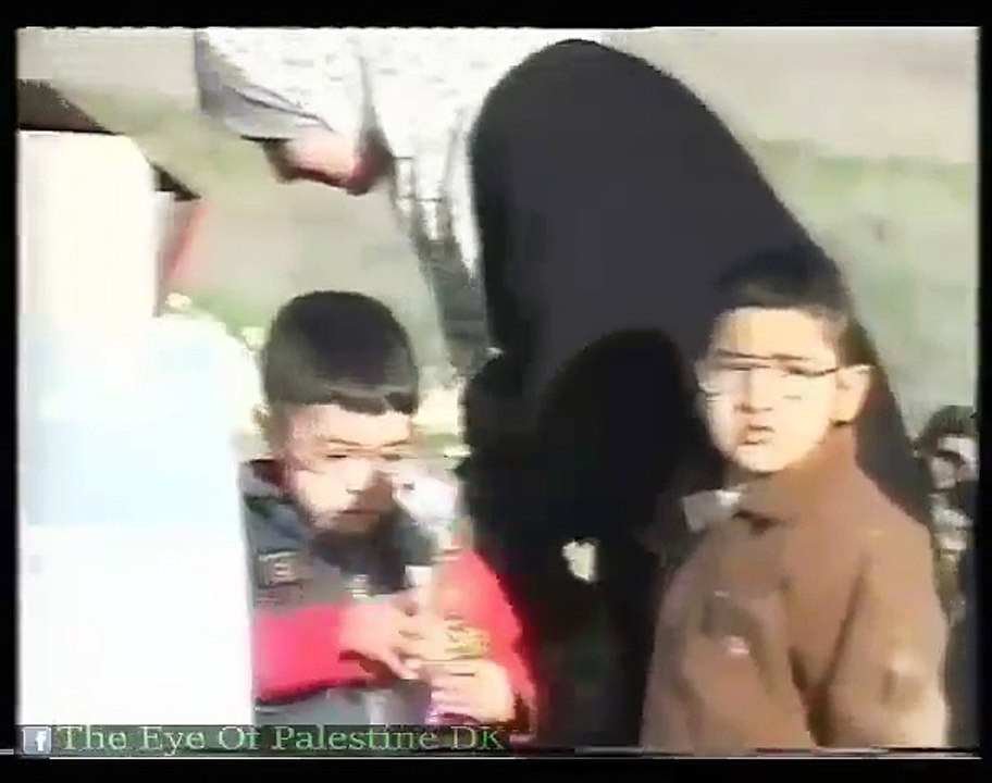 Israeli soldier beat a palestinian dad in front of his children and wife! And after the beating the soldiers took him