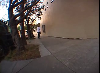 BACKSIDE NOSEGRIND NOLLIE HEEL